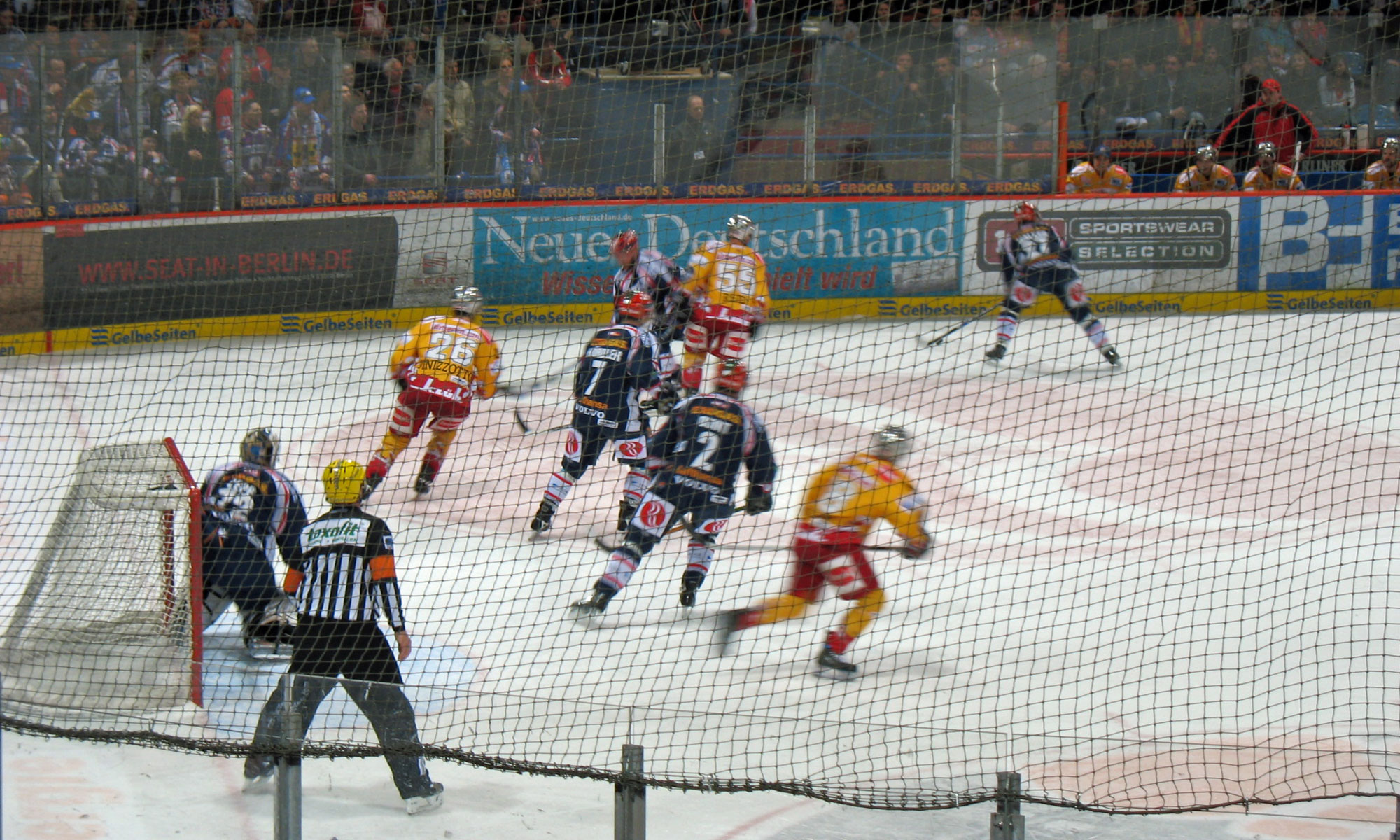 Eisbären Berlin im Wellblechpalast, 2008